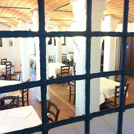 Antico Noce Guest House กรานาโรโล เดลเลมิเลีย ภายนอก รูปภาพ