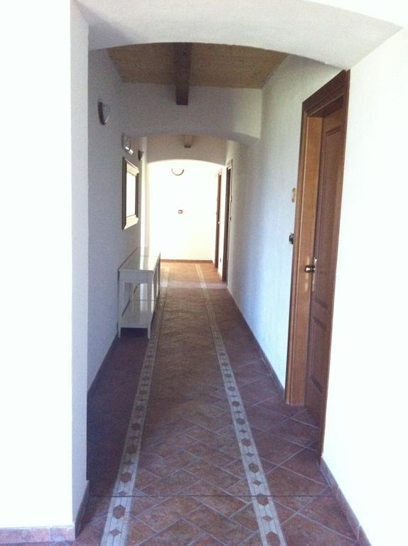 Antico Noce Guest House กรานาโรโล เดลเลมิเลีย ภายนอก รูปภาพ